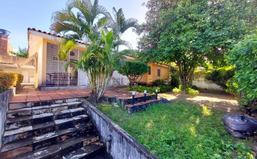 Casa para venda possui 22963 metros quadrados com 4 quartos em Bultrins - Olinda - PE