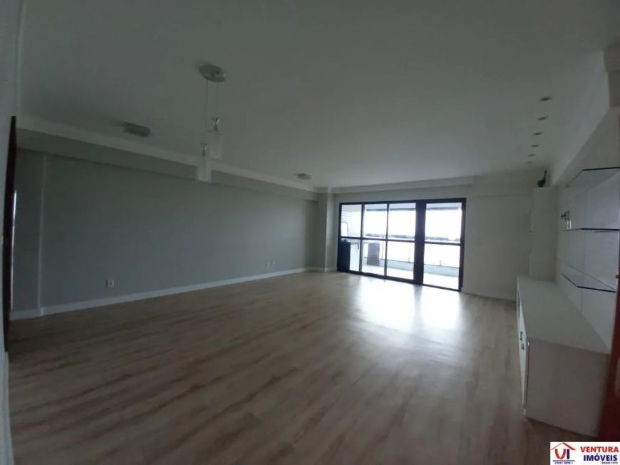 Apartamento à Venda em Casa Caiada