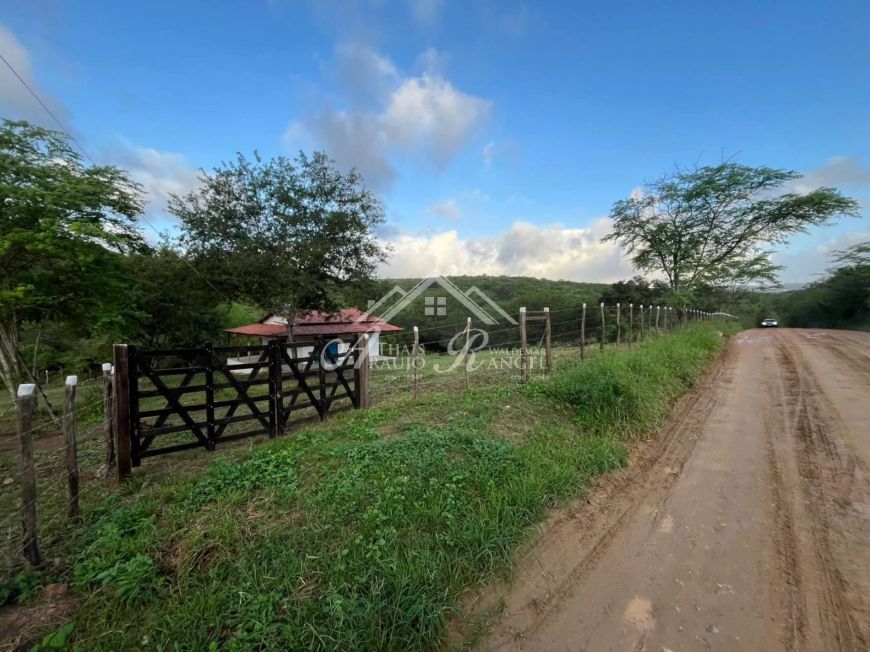 VENDO GRANJA NA CIDADE DE GRAVATÁ /PE