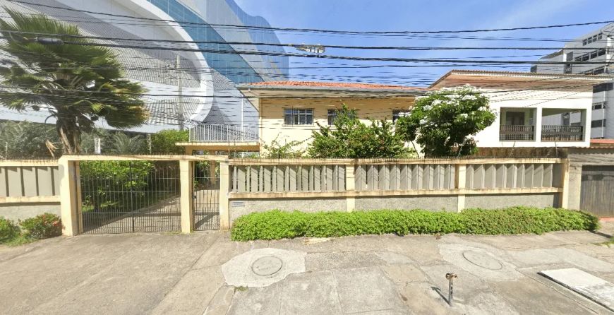 REF: TV184 - EXCELENTE CASA DUPLEX EM FRENTE AO SHOPPING PATTEO PARA VENDA EM CASA CAIADA