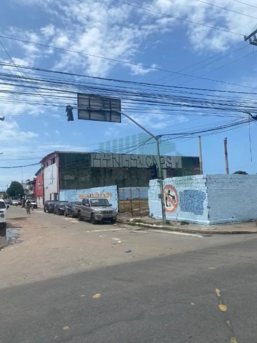 Terreno Comercial todo murado com 2100m² em Peixinhos, Olinda/PE