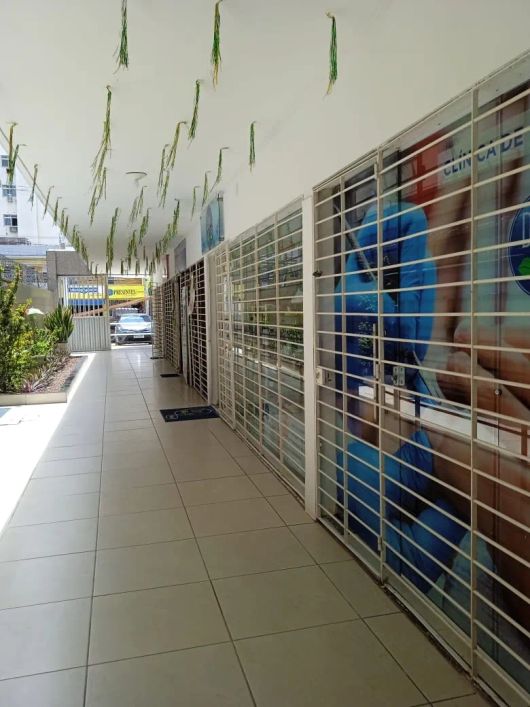 REF: TVA204 - SALA COMERCIAL PARA VENDA OU LOCAÇÃO NA GALERIA CASA BLANCA EM CASA CAIADA