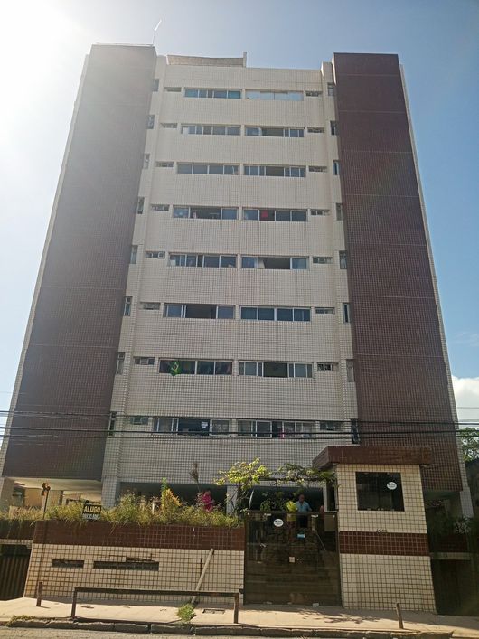 Apt COBERTURA EM OLINDA p/ venda c/ 376 m2 c/ 5 qtos, Rio Doce - Olinda - PE - 50m2 da Beira Mar!
