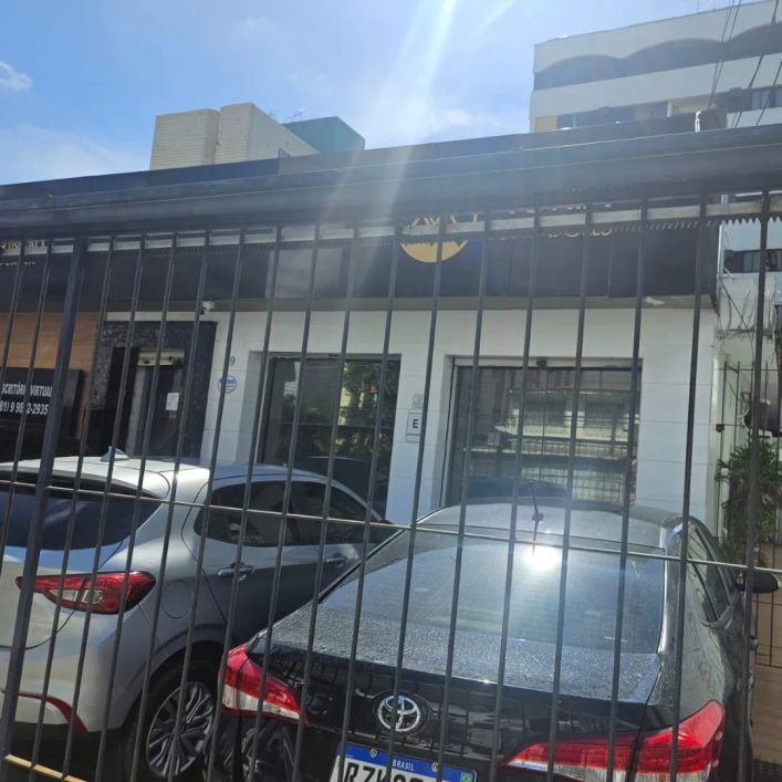 REF: TVA191 - CASA COMERCIAL COM EXCELENTE LOCALIZAÇÃO 10 SALAS AO LADO DO SHOPPING PATTEO OLINDA