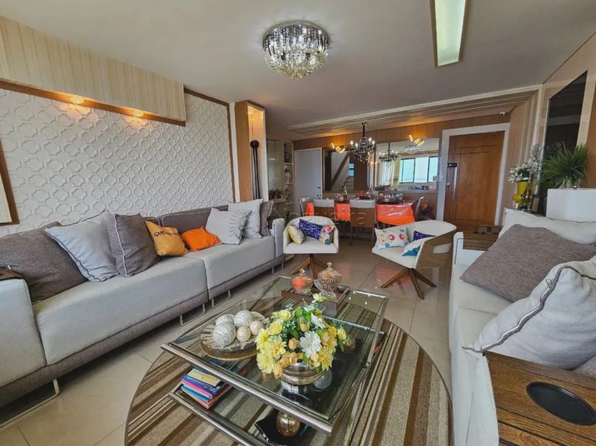 Apartamento com 248 metros quadrados com 3 quartos na Orla de Olinda