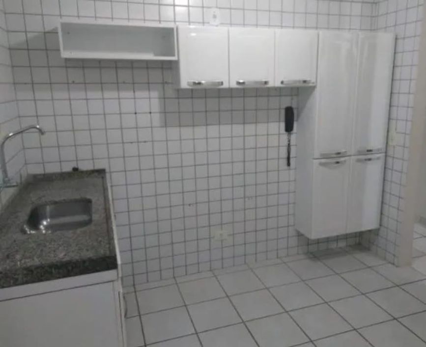 VENDO ÓTIMO APARTAMENTO COM TRÊS QUARTOS SENDO UMA SUÍTE NO BAIRRO DE CASA CAIADA / OLINDA