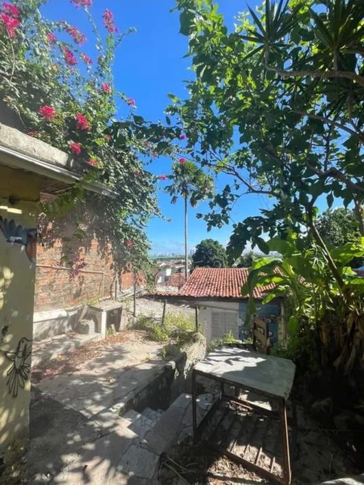 VENDO ÓTIMO APARTAMENTO COM TRÊS QUARTOS SENDO UMA SUÍTE NO BAIRRO DE CASA CAIADA / OLINDA