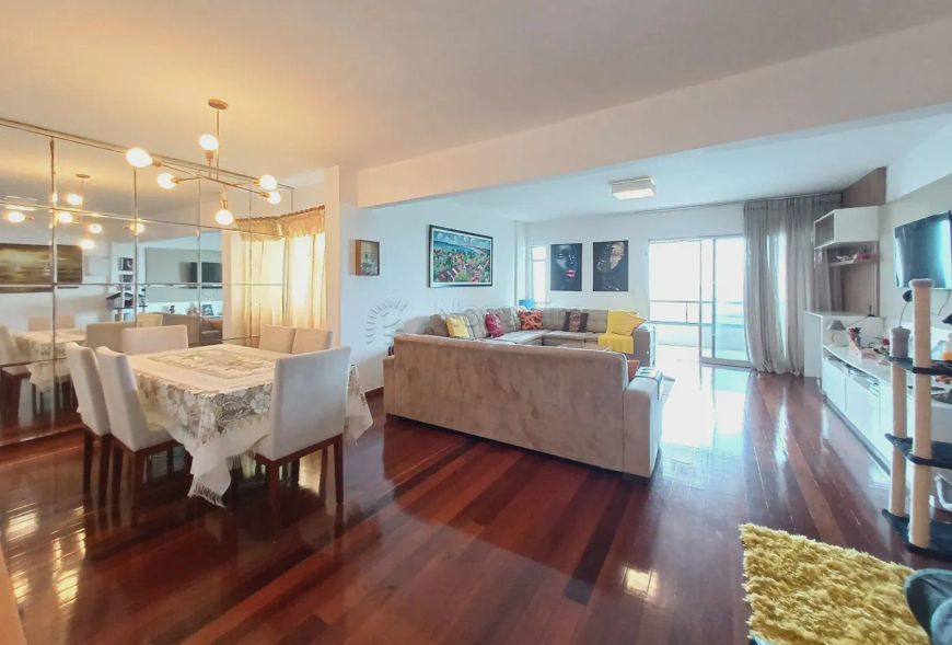Amplo apartamento Beira Mar, 3 quartos com 157m² em Casa Caiada, Olinda - PE