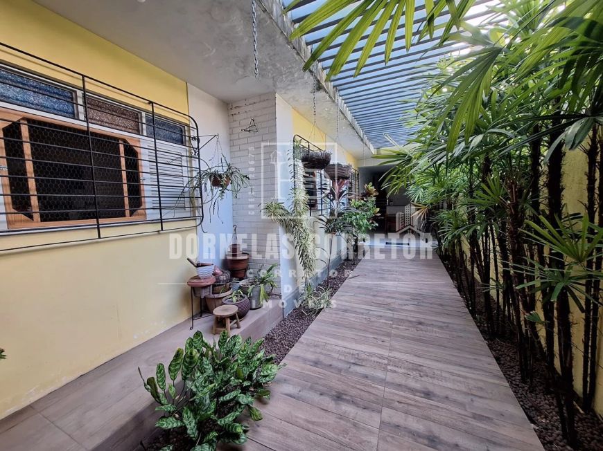 Casa em Olinda Casa Caiada, 3qtos 2sts 2vgs pt aut. quintal px shopp, pátteo