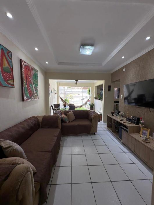 Casa para venda com 3 quartos em Rio Doce - Olinda