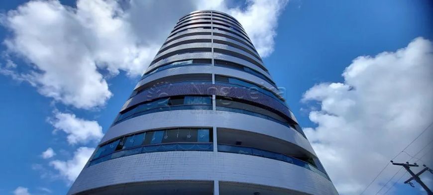 Imóvel para venda possui 100 metros quadrados com 3 quartos em Casa Caiada - Olinda - PE