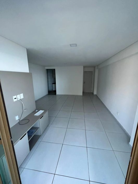Apartamento novo com 3 suítes à venda, beira mar de Olinda.