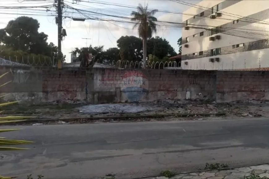 Terreno a venda em Jardim Atlntico (faz permuta)
