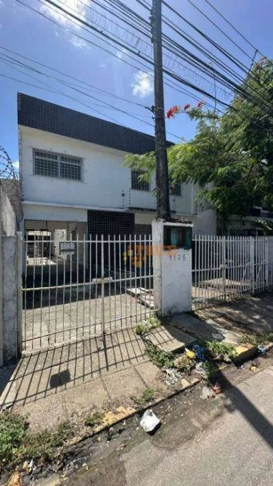Casa em Frente ao Centro de Convenções