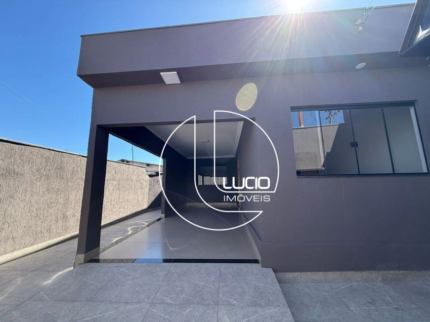 Casa no Bairro Jardim Goiano. Anápolis-GO, com: