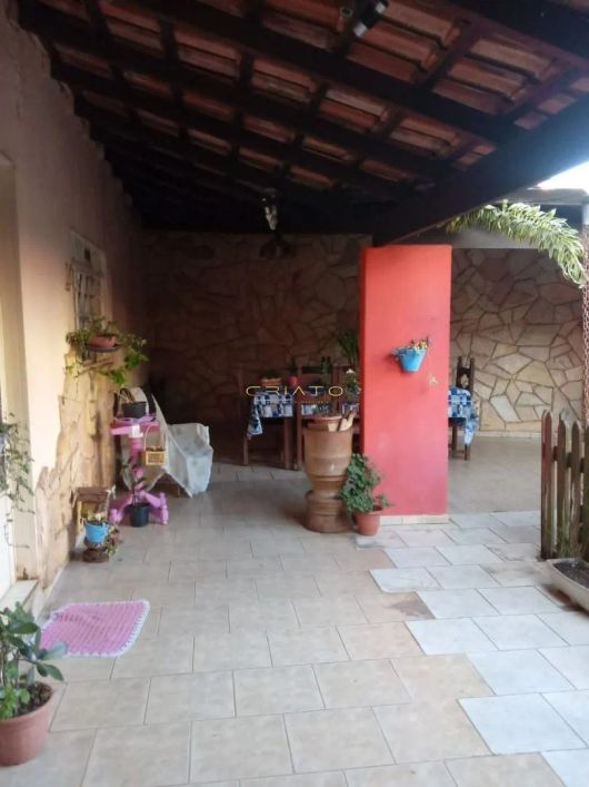 Sobrado com 5 dormitórios à venda, 200 m² por R$ 460.000,00 - Vila Milmar - Anáp