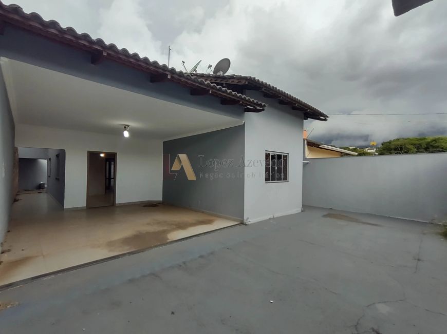 Casa a venda Res. Pedro Ludovico entre as Av. Brasil e Pedro Ludovico, Anápolis-Go!