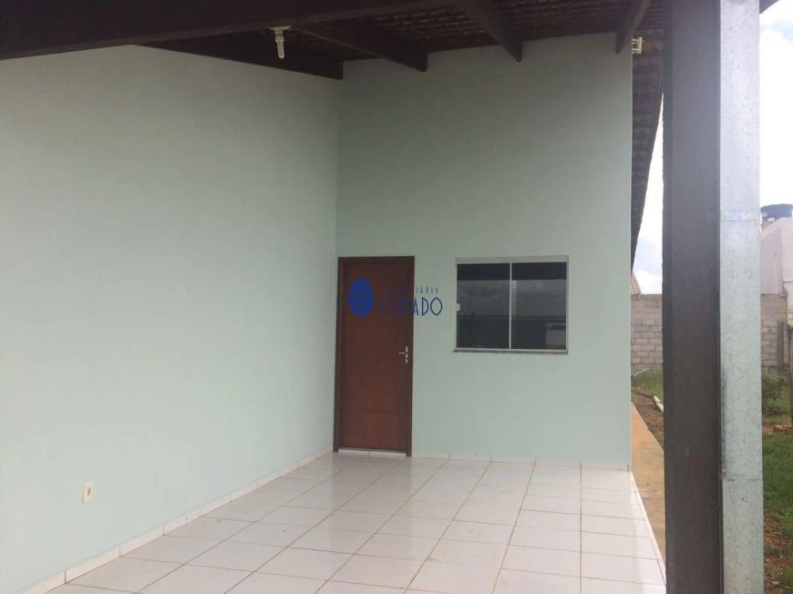 Casa à Venda com Pomar Privativo