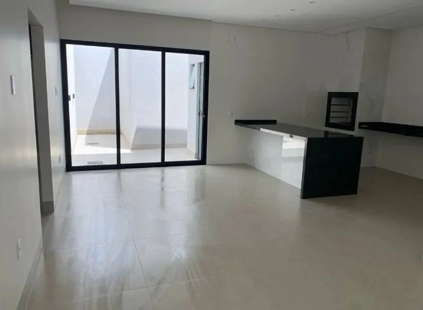 CASA NO RESIDENCIAL RIO JORDÃO