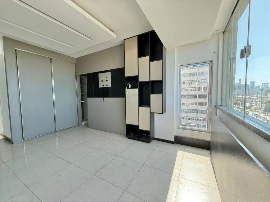 Imóvel a Venda na Beira Mar | 175m² | 4 Suítes e 3 Vagas | Vista Mar Permanente | Bem Localizado