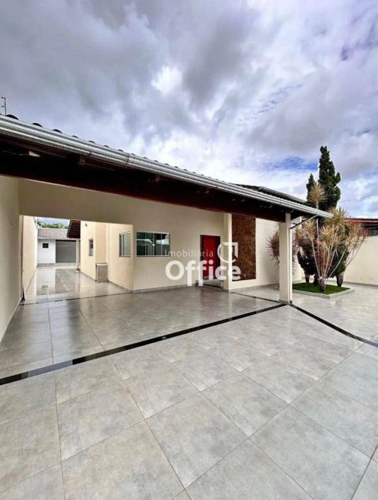 Casa com 3 Quartos à venda, 200 m² por R$ 750.000 - Jardim das Samambaias - Anápolis/GO