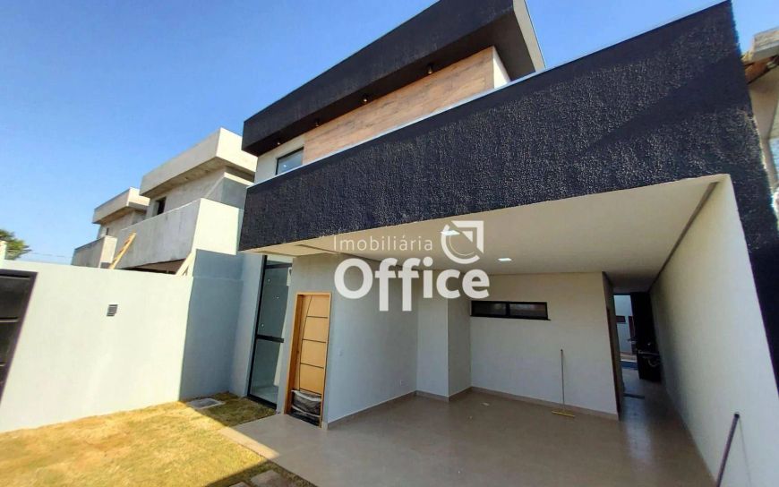 Casa com 3 Quartos à venda, 150 m² por R$ 550.000 - Residencial Flor do Cerrado - Anápolis/GO