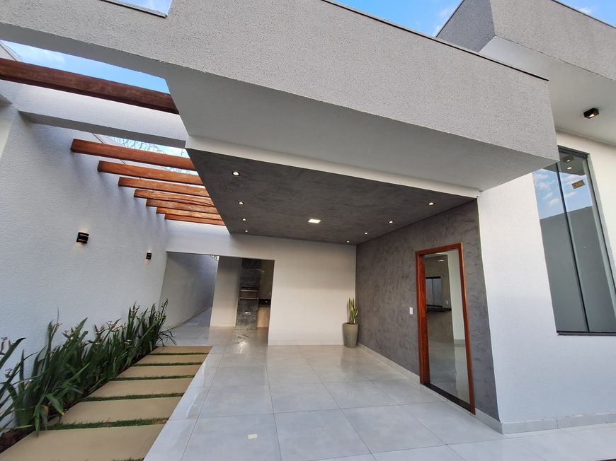 Oportunidade!! Casa com 3 quartos, suíte em Jardim Goiano - Anápolis - GO