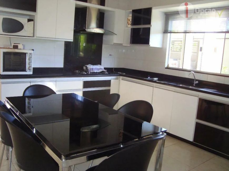 Casa com 3 dormitórios à venda, 214 m² por R$ 840.000,00 - Residencial Villa Bella - Anápolis/GO