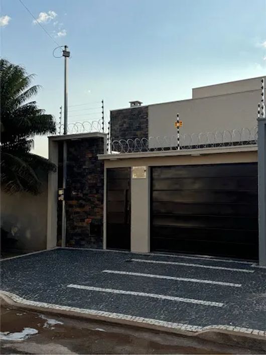 Casa ao lado do Jundiaí com 3Q à venda por R$ 550.000 - Jardim Europa