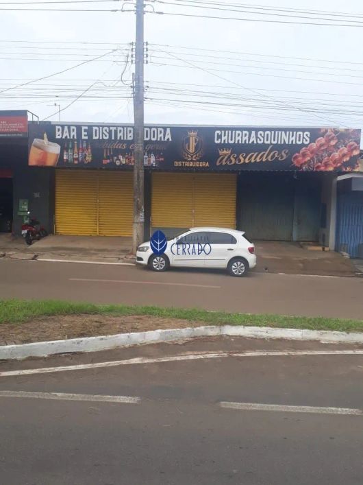 Ponto Comercial à Venda com Casa nos Fundos - Anápolis