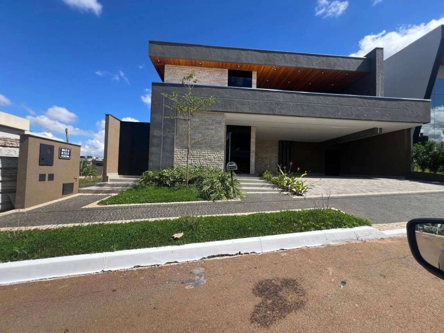 Casa com 4 quartos à venda, 269 m² por R$ 2.400.000 - Condomínio Grand Trianon - Anápolis/GO