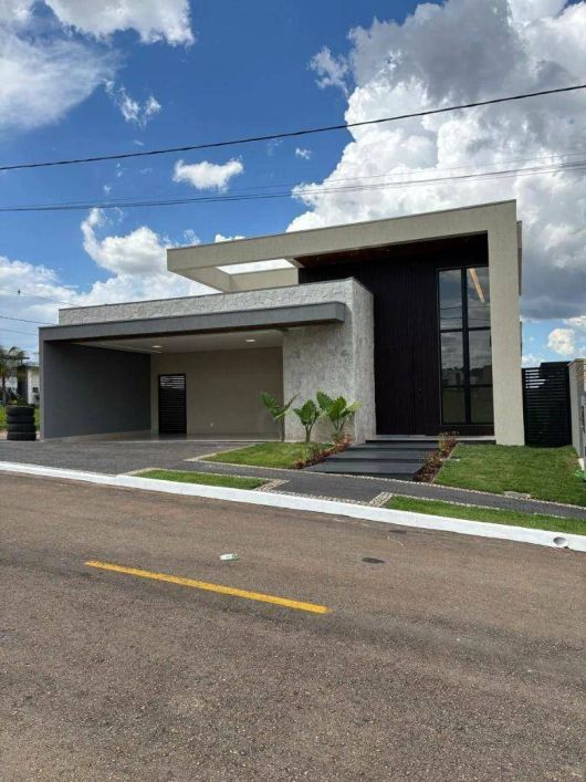 Casa com 4 dormitórios à venda, 235 m² por R$ 2.300.000,00 - Condomínio Grand Trianon - Anápolis/GO