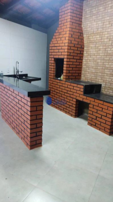 Casa a venda com Piscina de 3 Qts no residencial Buritis - Anápolis