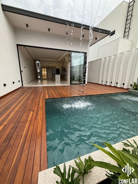 Casa no Condomínio Residencial Grand Trianon – Anápolis – GO
