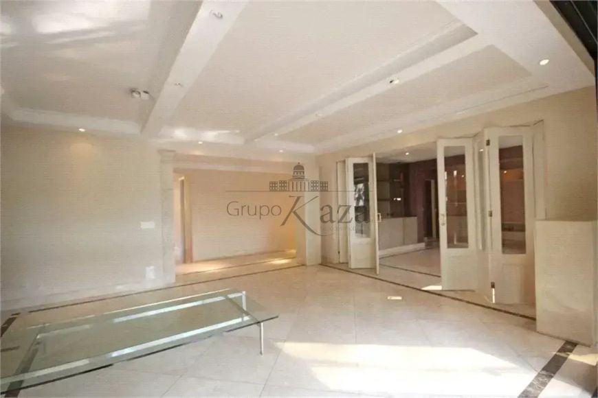 Apartamento - Vila Nova Conceição - 3 Suítes - 350m² - Próximo ao Parque Ibirapuera e Praça Pereira