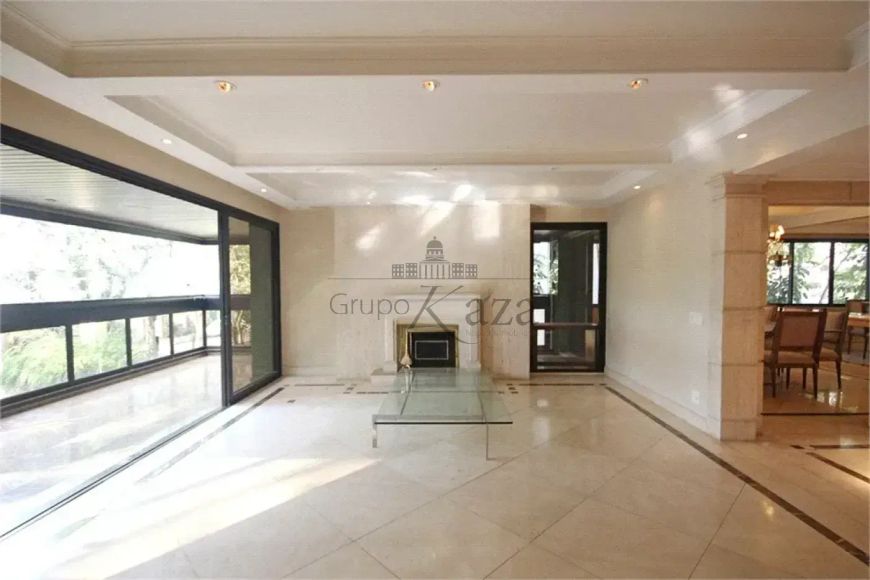 Apartamento - Vila Nova Conceição - 3 Suítes - 350m² - Próximo ao Parque Ibirapuera e Praça Pereira