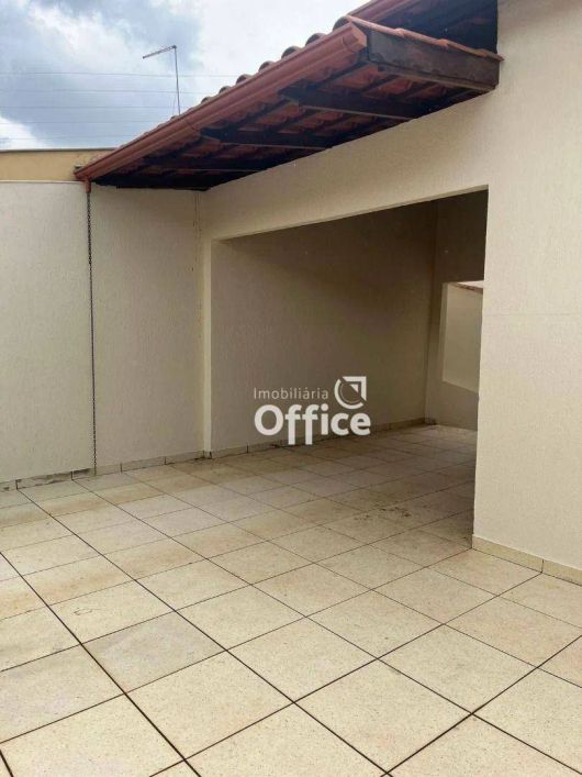 Casa com 3 quarto à venda, 77 m² por R$ 390.000 - Parque das Primaveras - Anápolis/GO