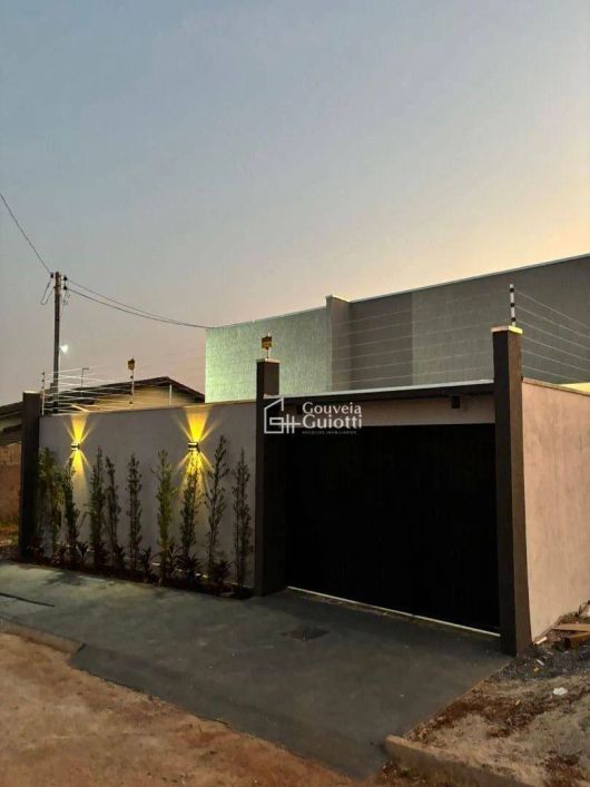 Casa com 3 dormitórios à venda, 122 m² por R$ 550.000,00 - Jardim Itália - Anápolis/GO
