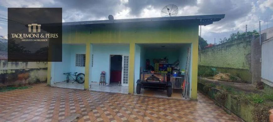 Casa num lote de 360m², com 160m² de construção no Centro de Anápolis