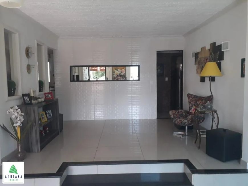 VENDA EXCELENTE SOBRADO 4 QUATOS 3 BANHEIROS 4 VAGAS AREA DE LAZER COM PISCINA