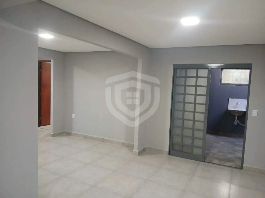 Casa Mary Dota 3 quartos sendo 2 suítes