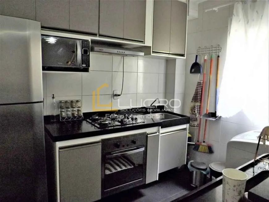 Apartamento Completo em Armários com Lindo Acabamento