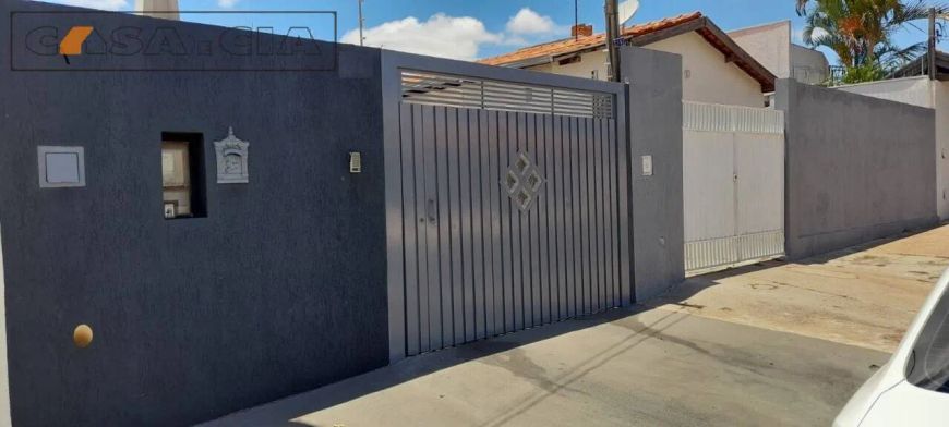 Casa com 3 quartos no Jardim Ferraz