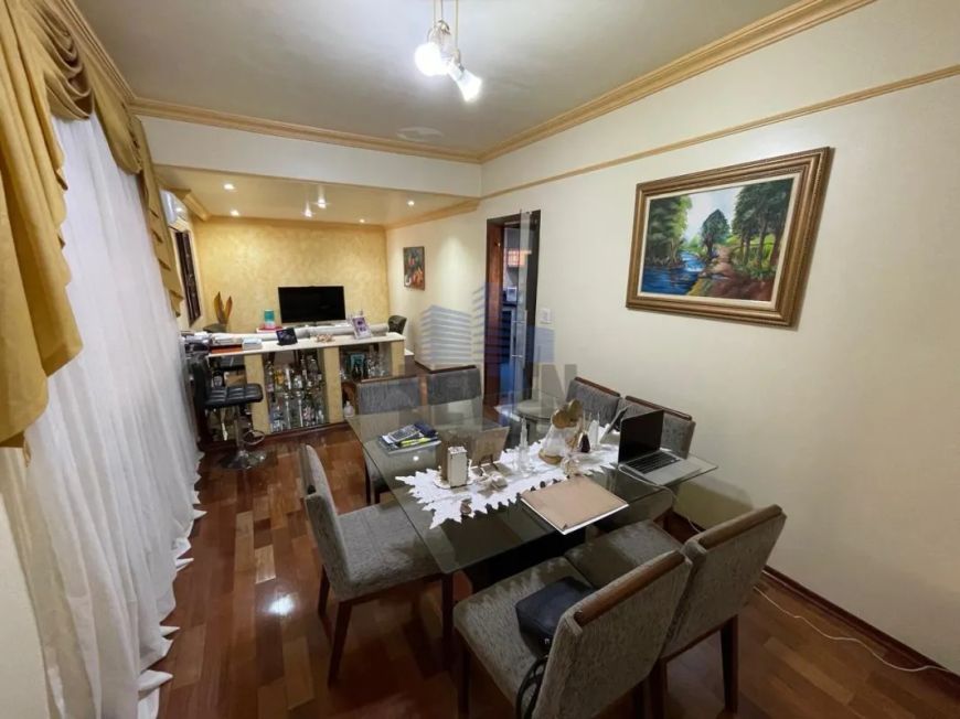 Casa para venda com 276 m² e 3 quartos em Parque Vista Alegre, Bauru - SP