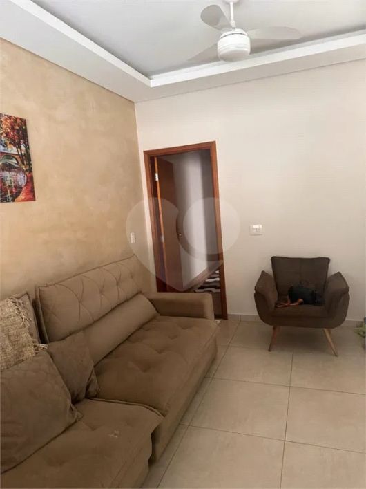 Casa com 2 quartos à venda em Parque Roosevelt - SP