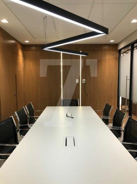 Conjunto comercial mobiliado para locação no Brooklin
