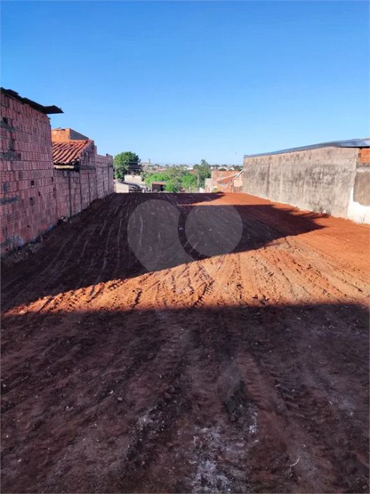 Terreno à venda em Parque Jaraguá - SP