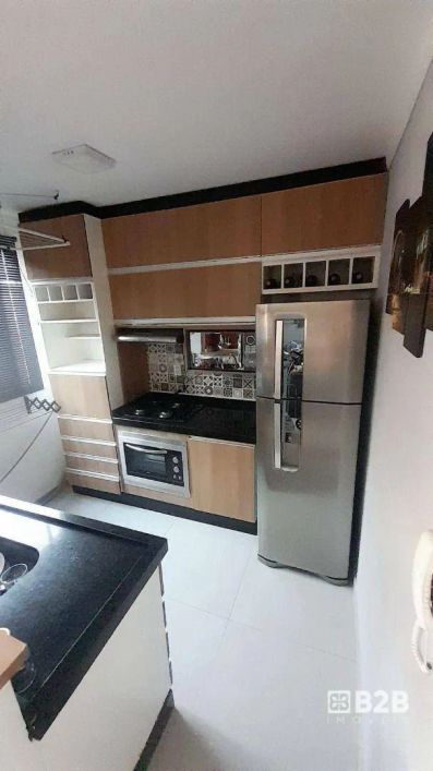 Apartamento com 2 dormitórios à venda, 45 m² por R$ 220.000 - Bela Europa - Bauru/SP