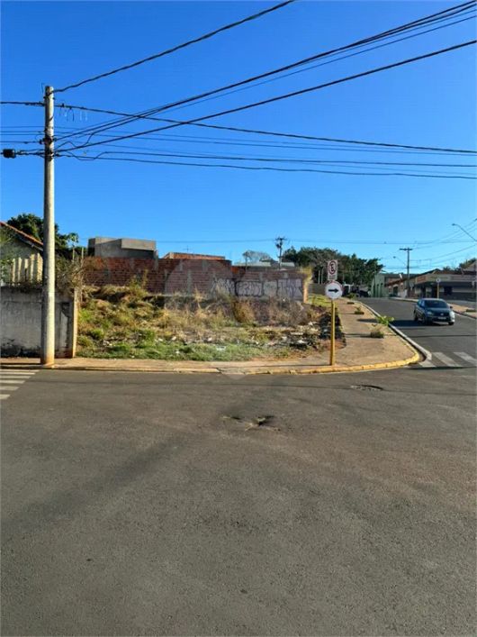 Terreno à venda em Vila Martha - SP