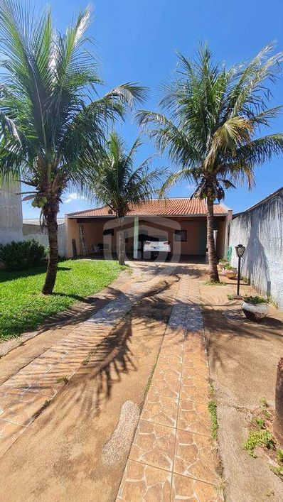 EXCELENTE CASA VILA SOUTO | 3 QUARTOS | 2 SUÍTES | 2 SALAS | 6 VAGAS